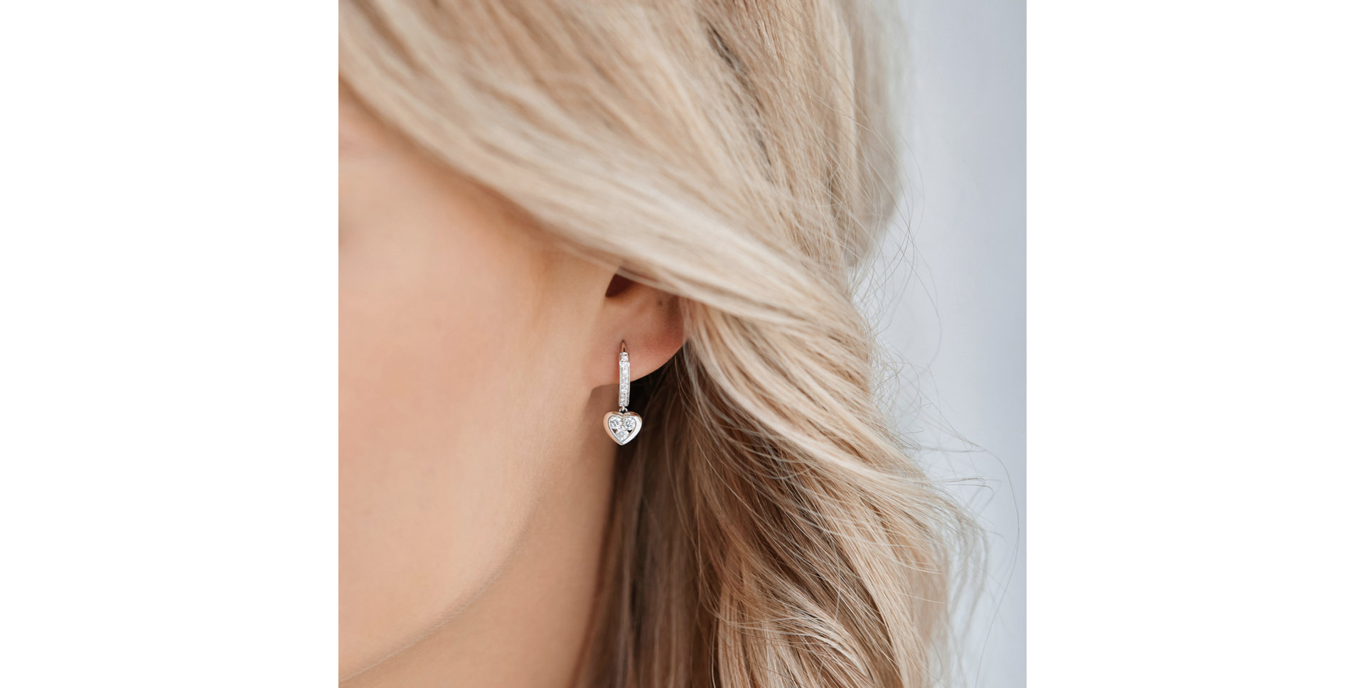 Diamond earrings Divine Love