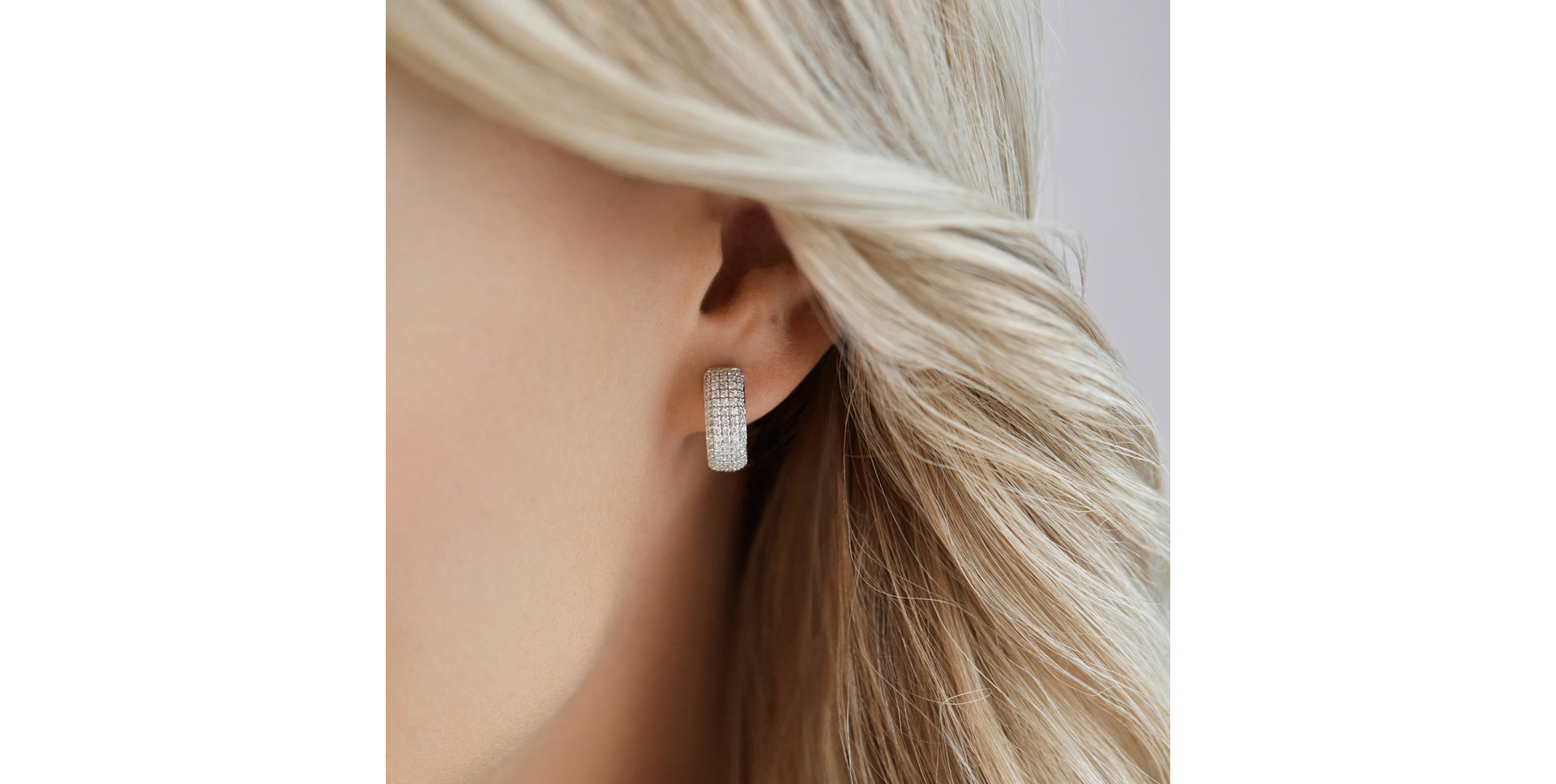 Diamond earrings Luxury Message