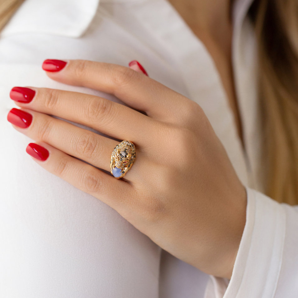 Ring with white, brown and black diamonds, Sapphire and Ruby Sapphire Cougar