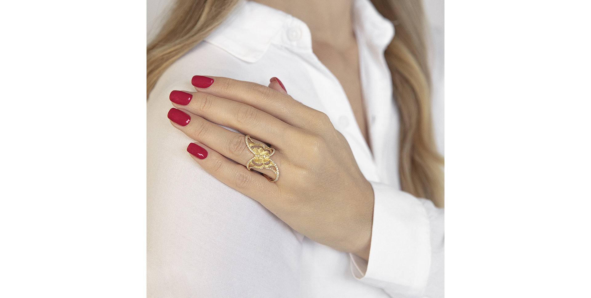 Diamond ring Sin Wings