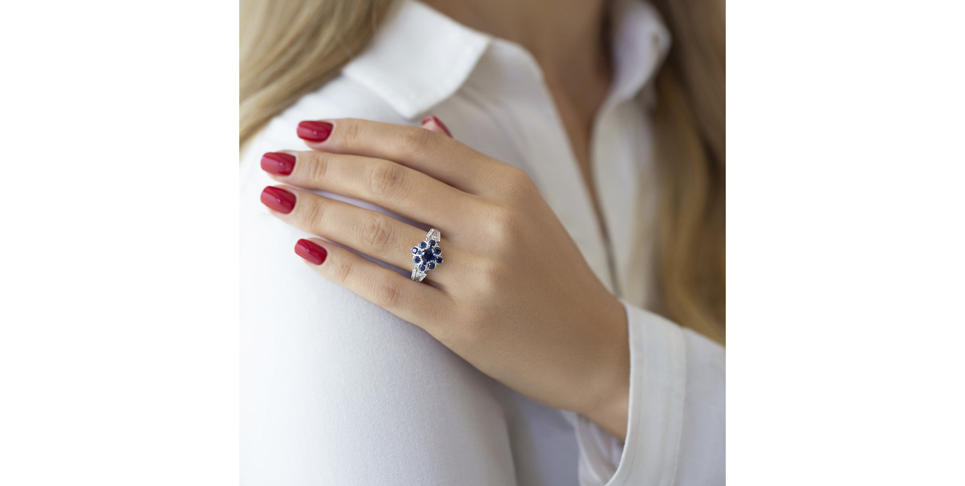 Diamond ring with Sapphire Sapphire Kingdom