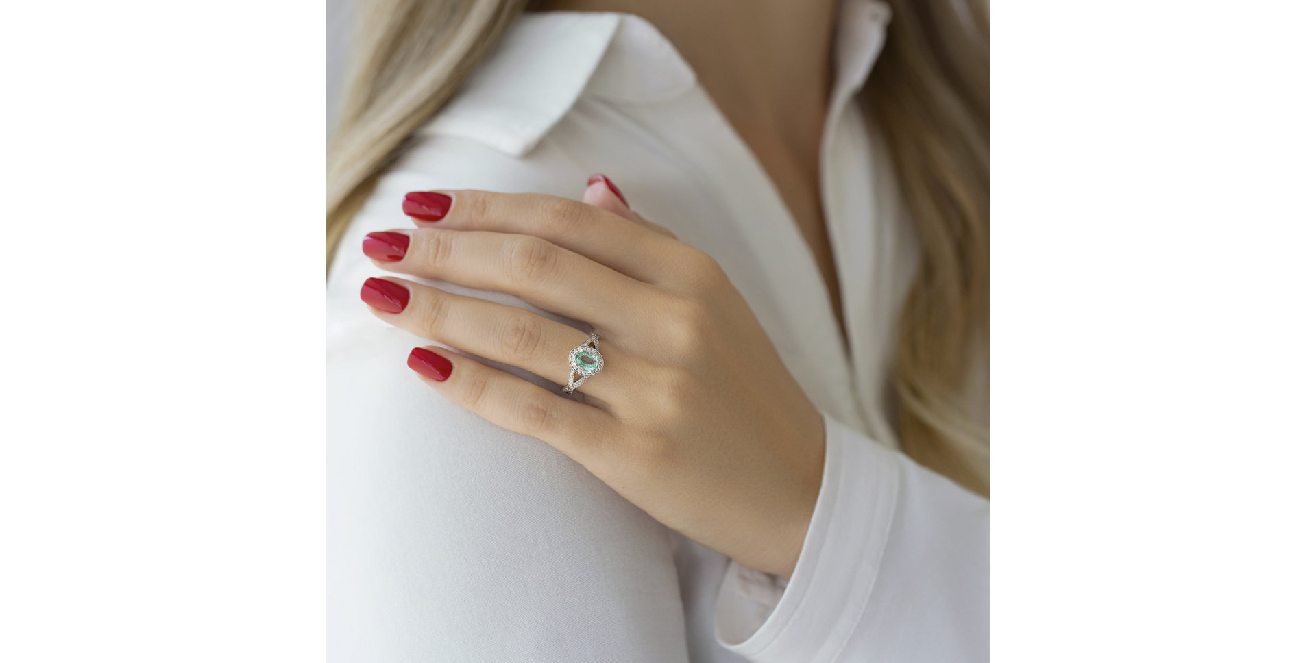 Diamond ring with Emerald Space Princess