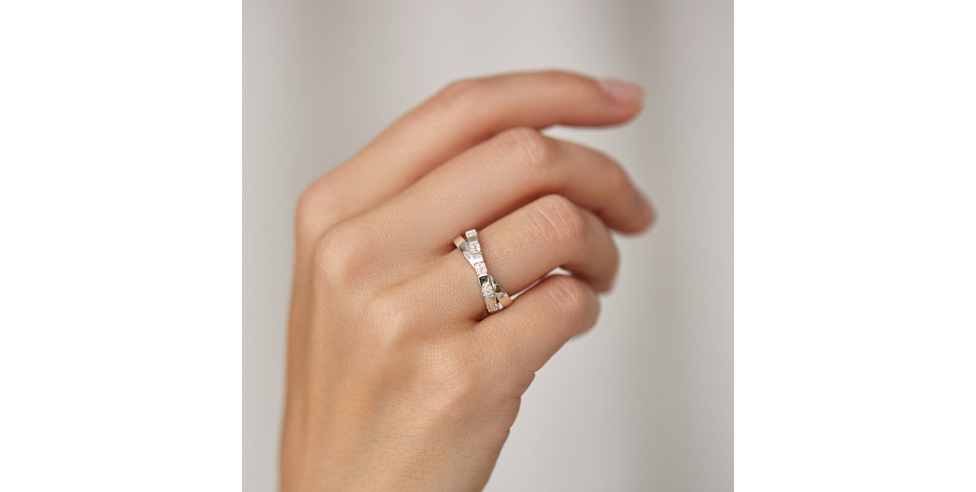 Diamond ring Brave Twin