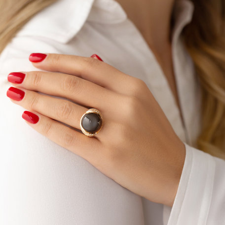 Ring with Moonstone and diamonds Venus Poetry