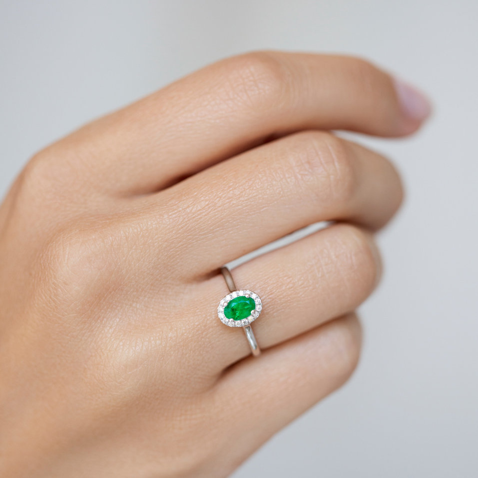 Diamond ring with Emerald Glory Allegory