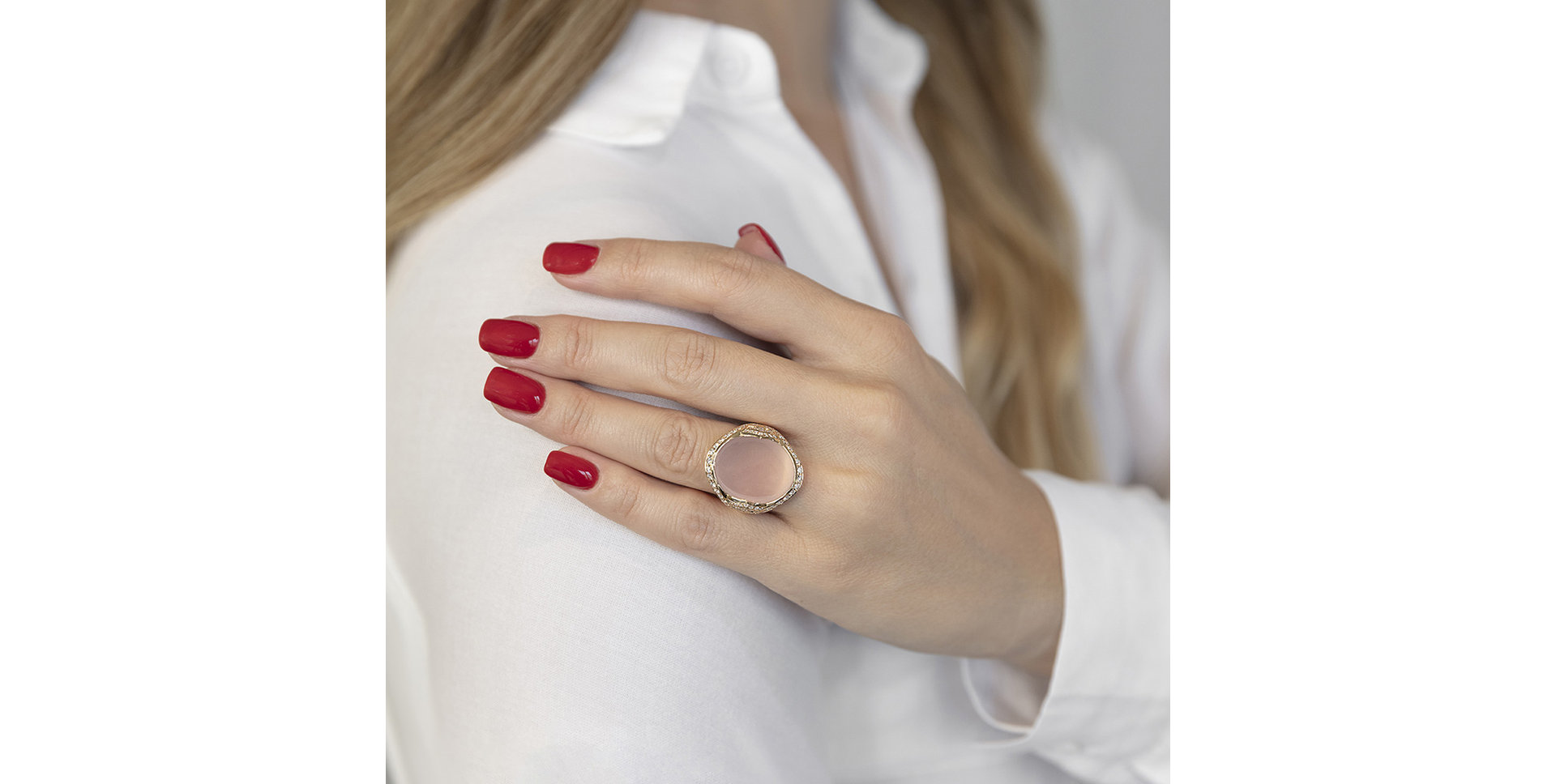 Diamond ring with Rose Quartz Majestic Crown