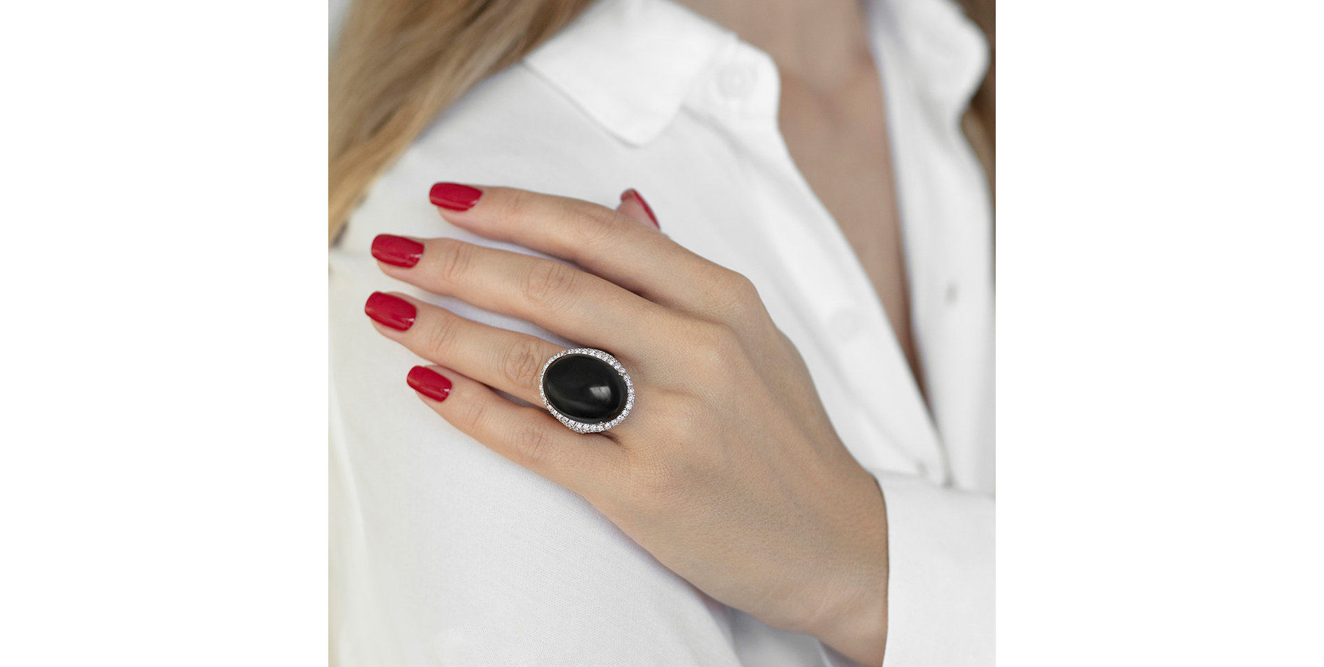 Diamond ring with Topaz Inferno Symphony