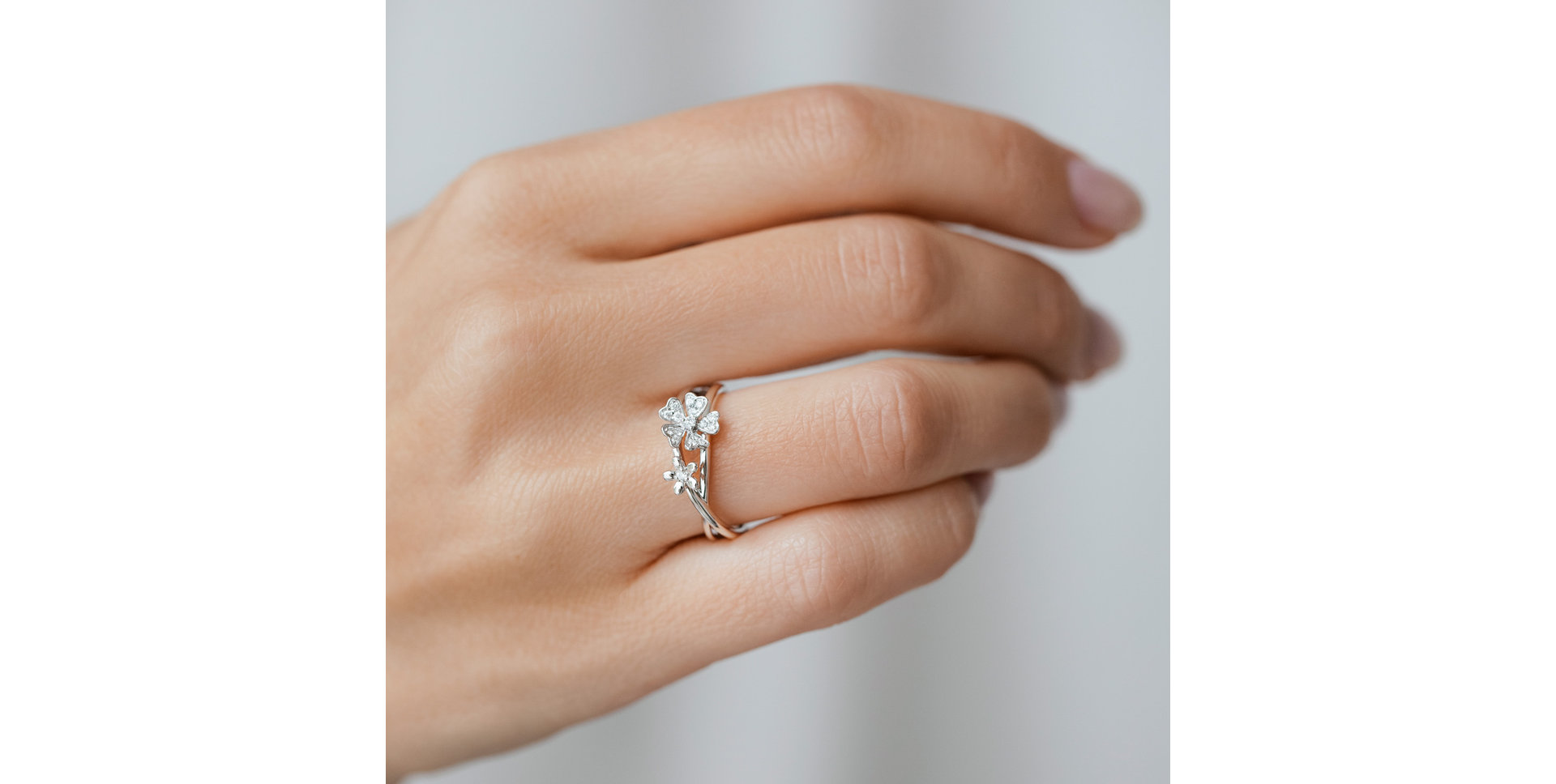 Diamond ring Beautiful Meadow