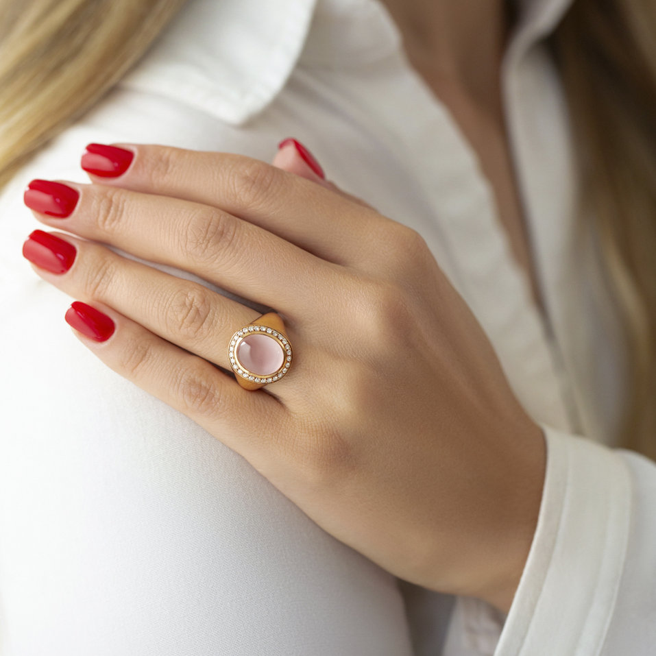Diamond ring with Rose Quartz Mistress Moonlight