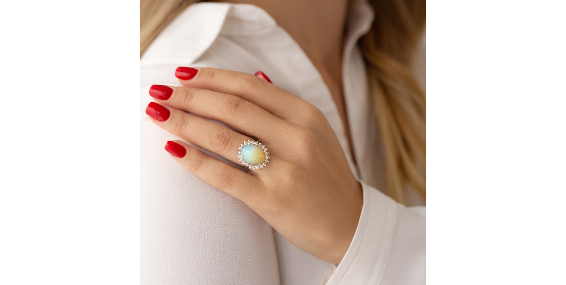 Diamond ring with Opal Diamond Czarina