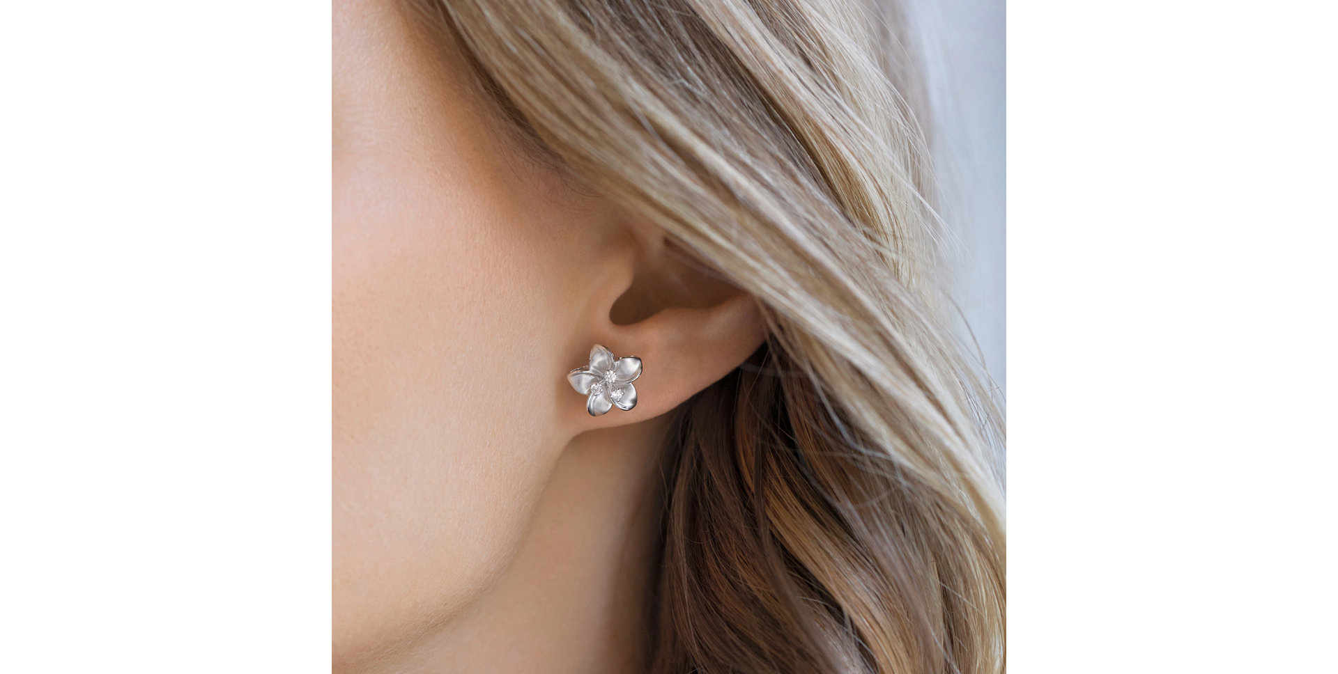 Diamond earrings Floweret