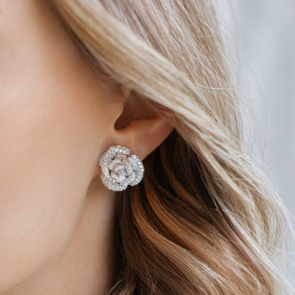 Diamond earrings Flower Contest