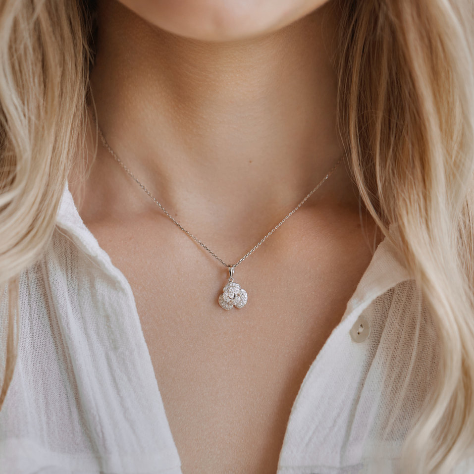 Diamond pendant Fragrant Orchid