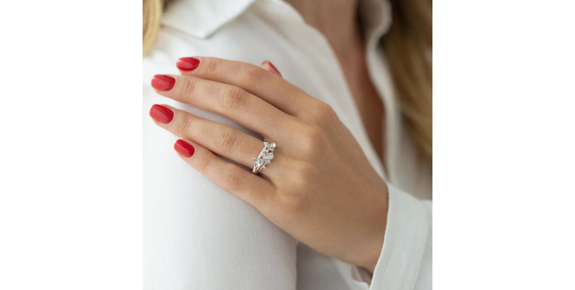 Diamond ring Magnolia