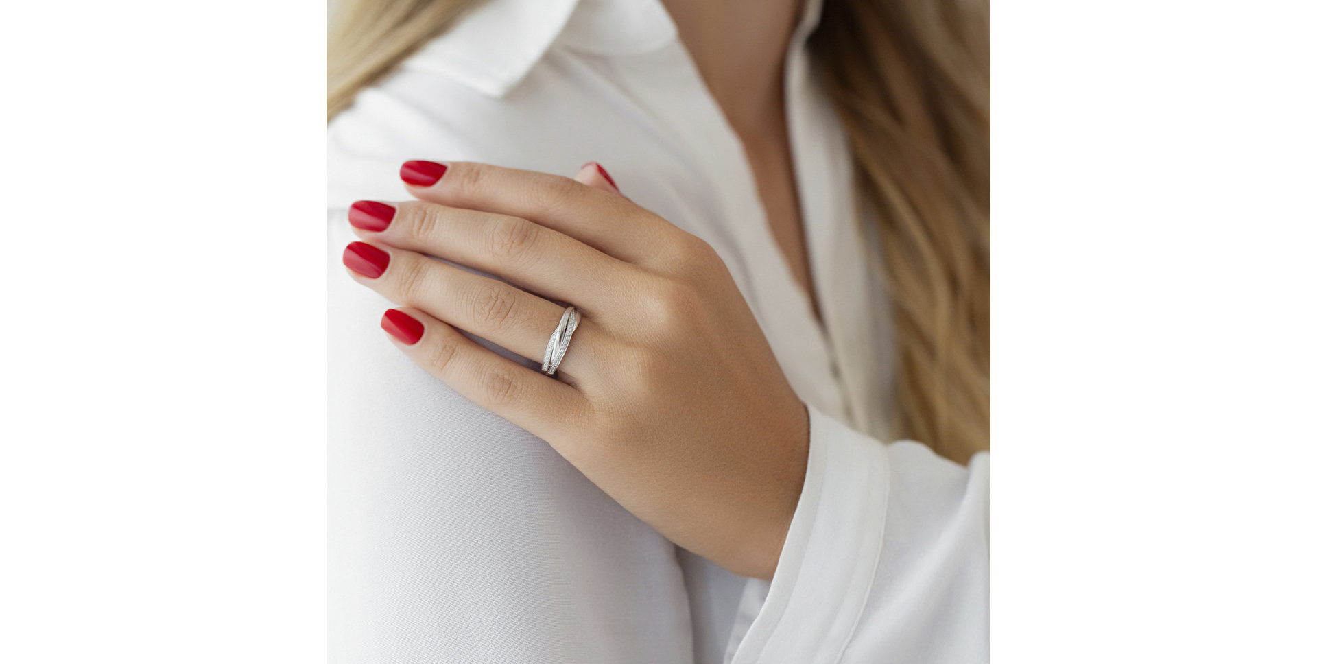 Diamond ring Sanders