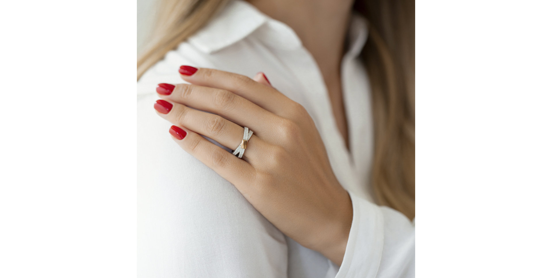 Diamond ring Innocent Ribbon