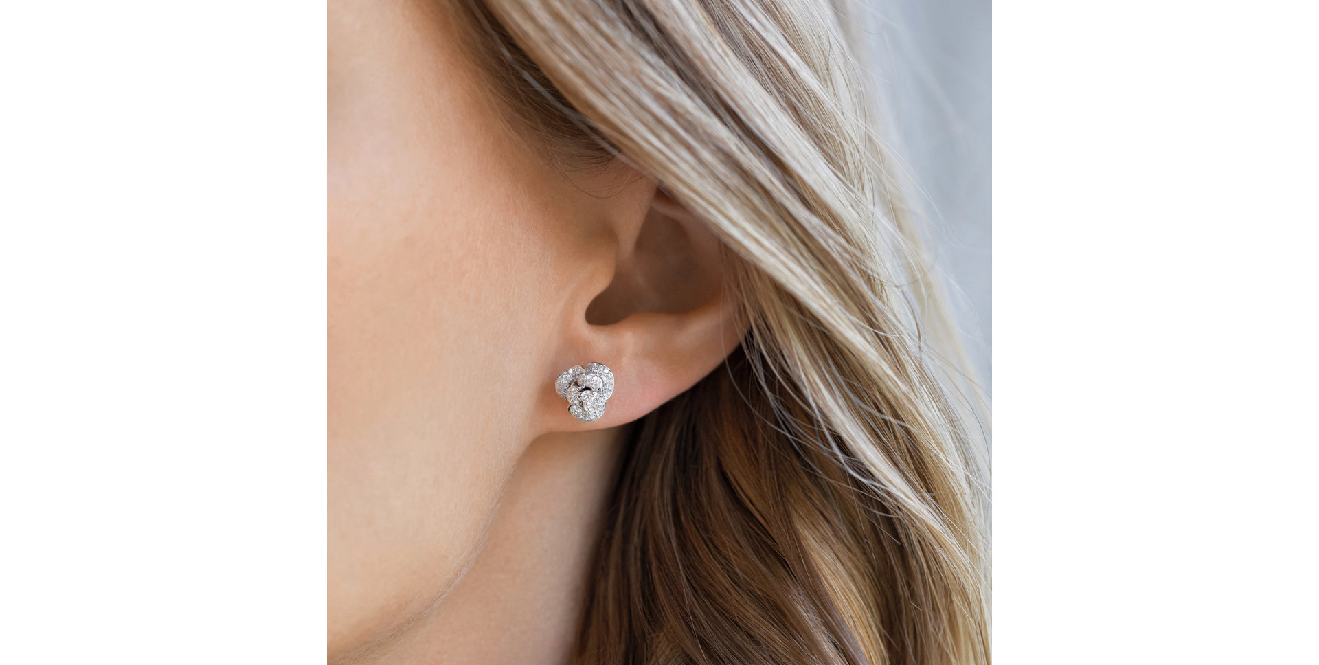 Diamond earrings Radiant Flower