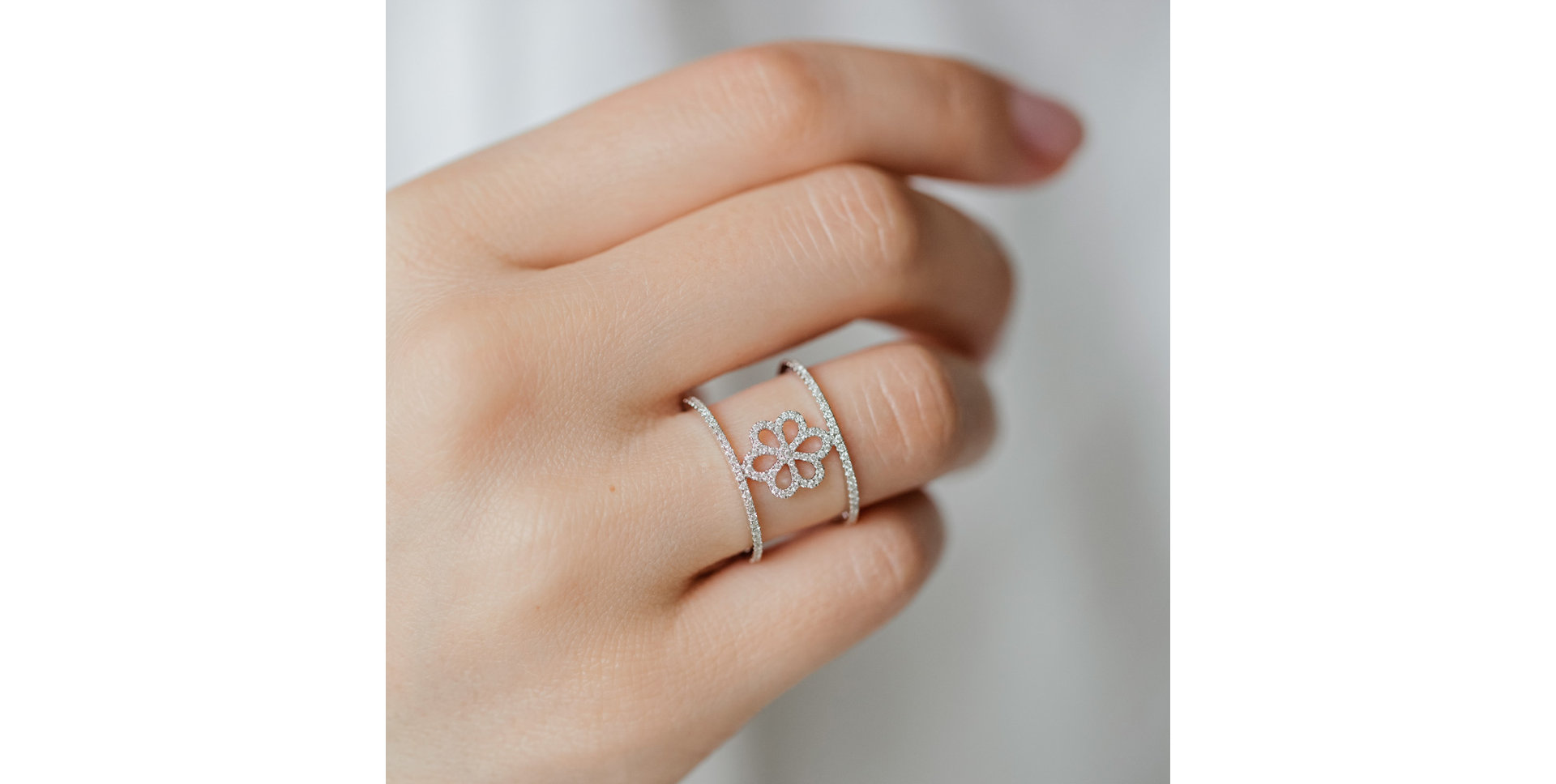 Diamond ring Glamour Flower