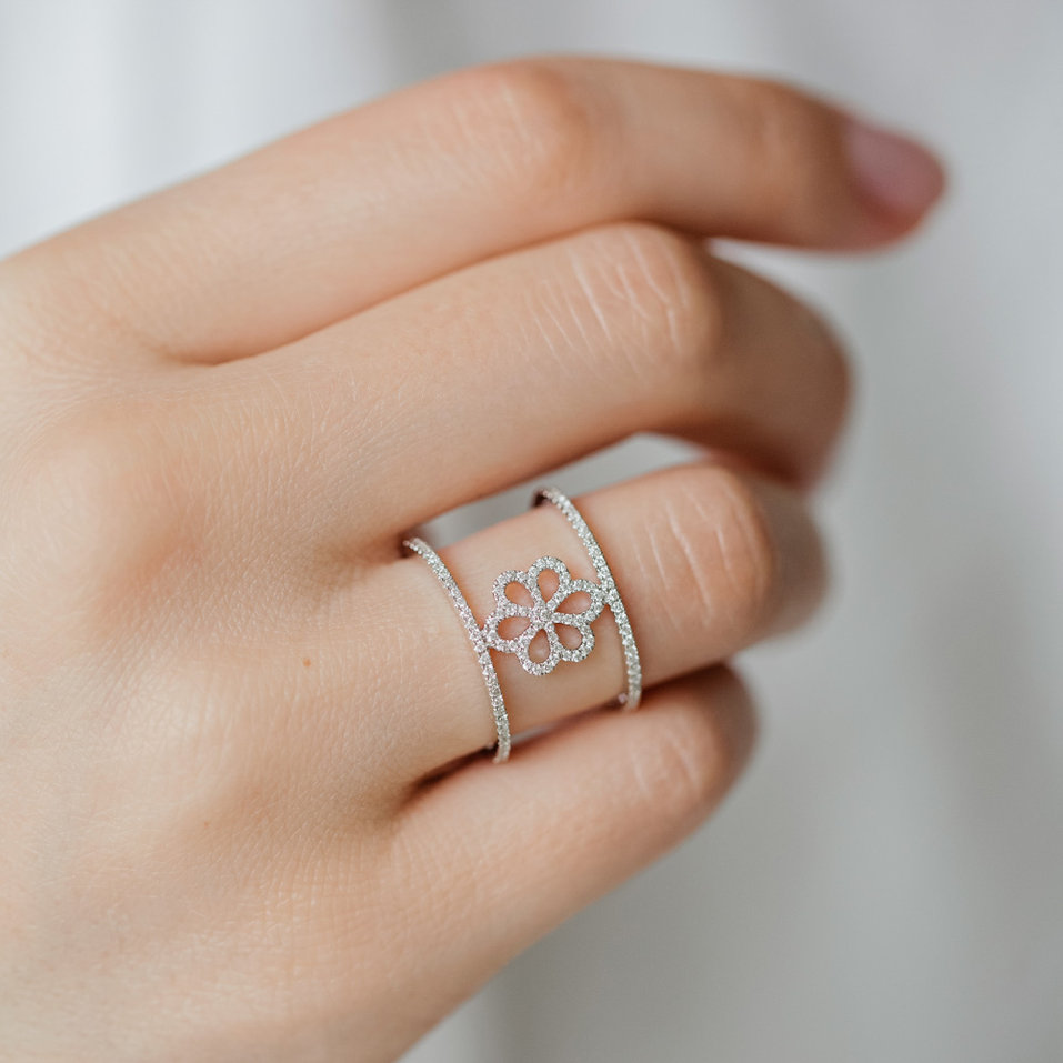 Diamond ring Glamour Flower