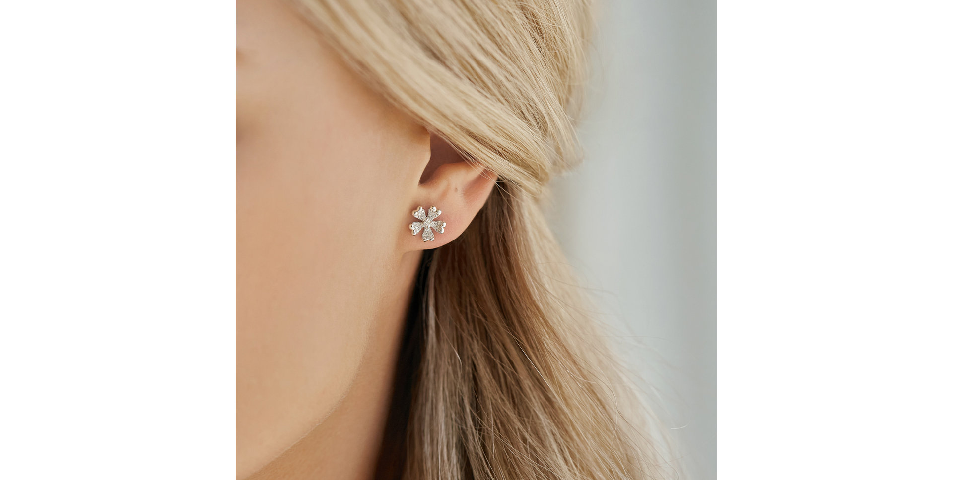 Diamond earrings Shiny Flower