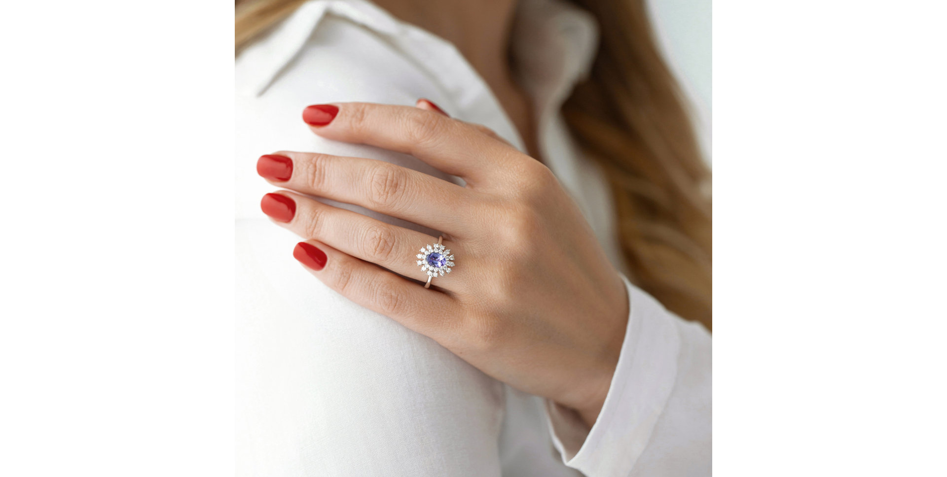 Diamond ring with Tourmalíne Fairytale Goddess