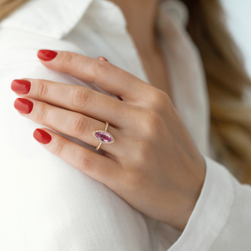 Diamond ring with Sapphire Charming Night