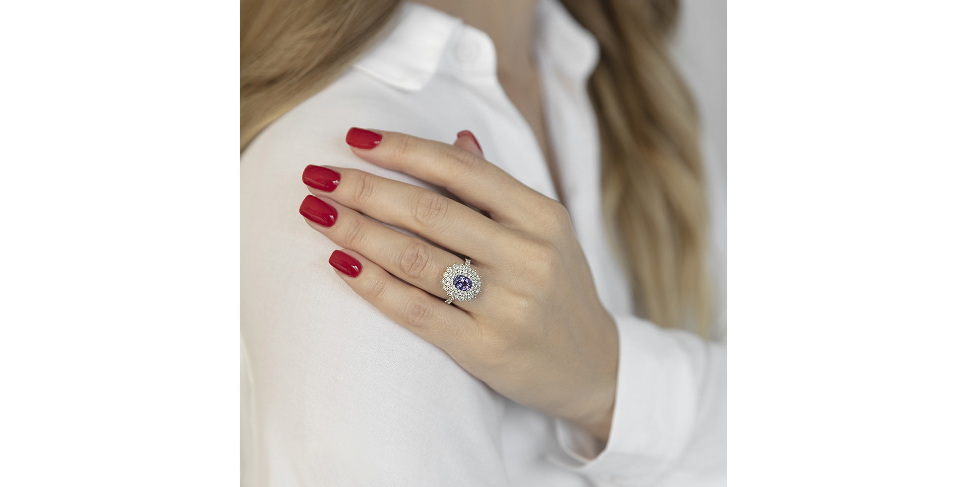 Diamond ring with Sapphire Frozen Drop