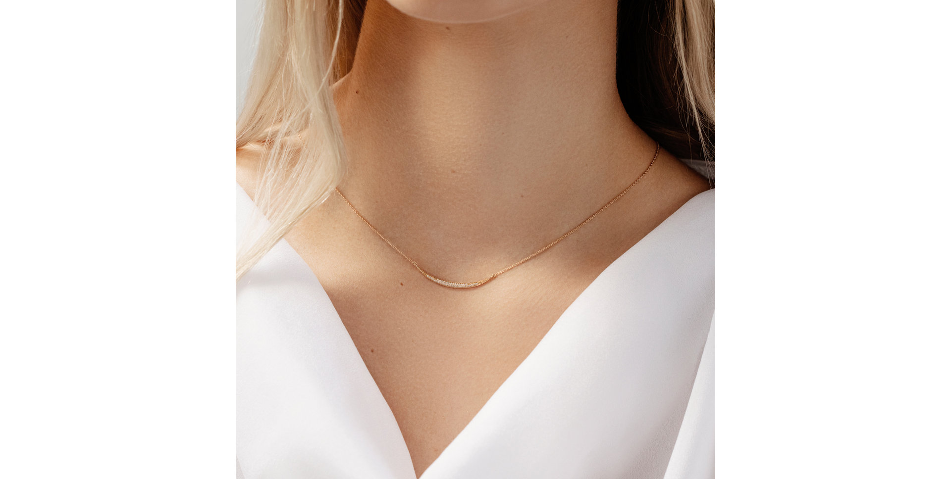 Diamond necklace Line