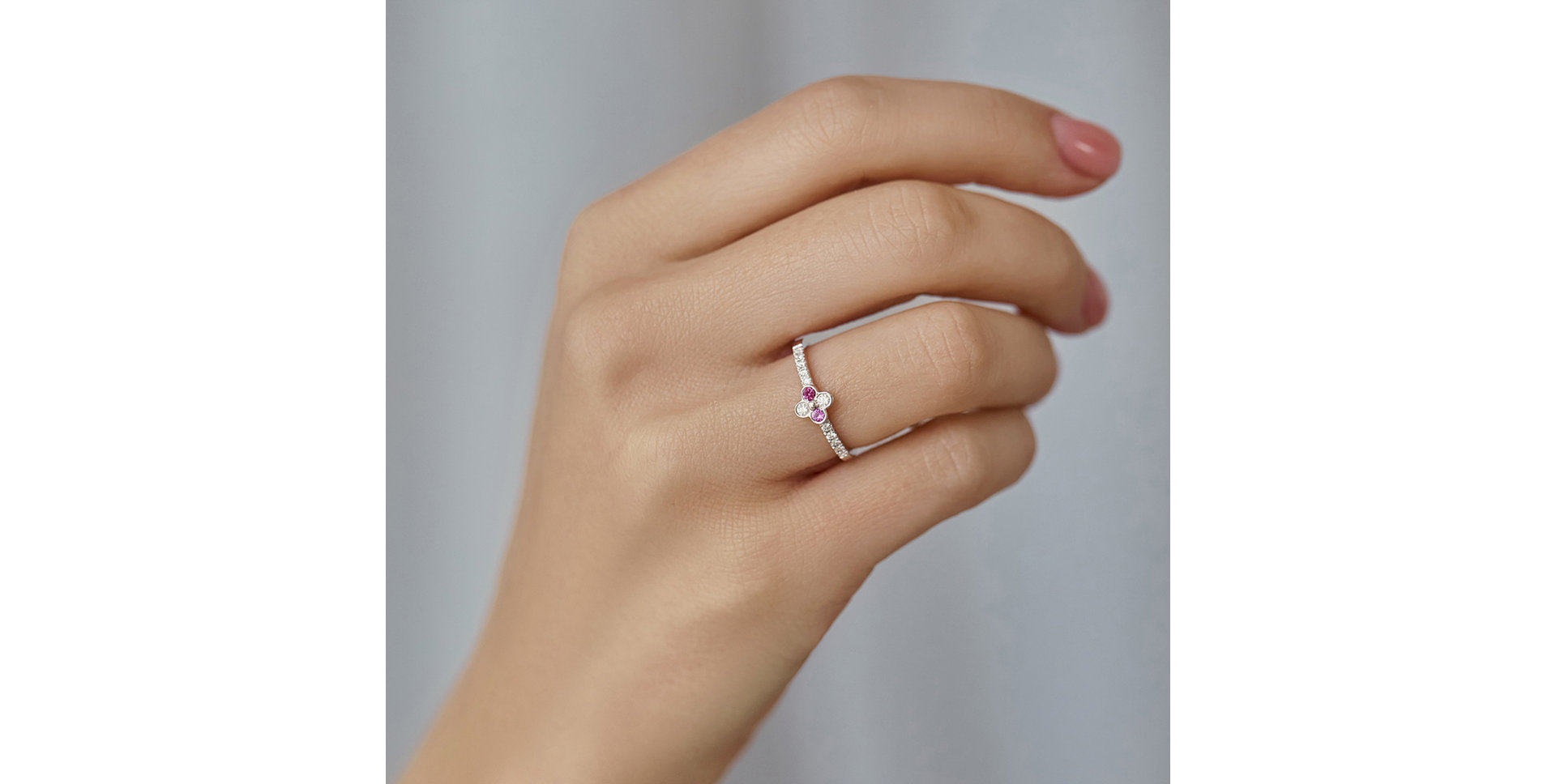 Diamond ring with Ruby Cloverina