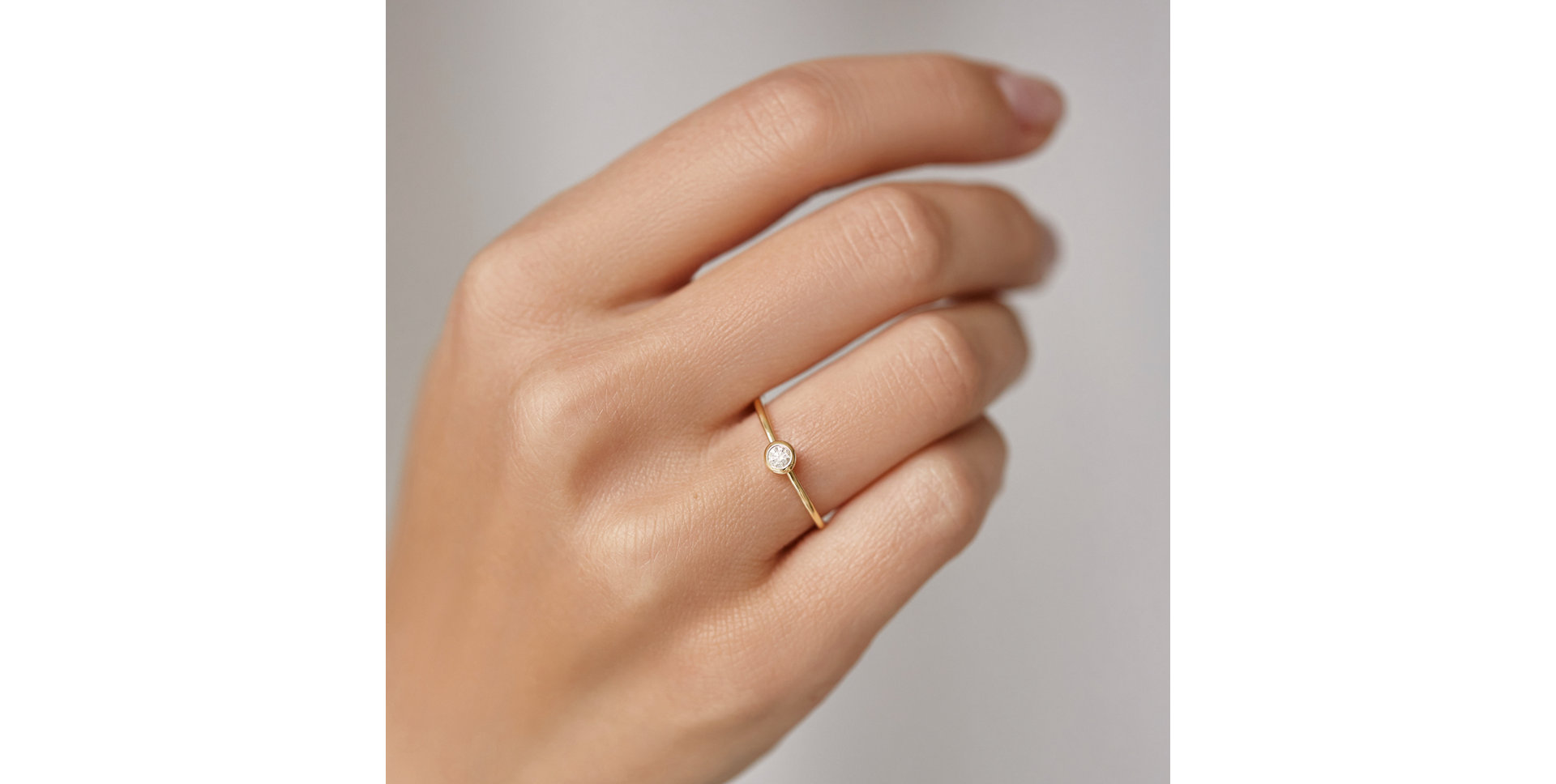 Diamond ring Sparkling Dots