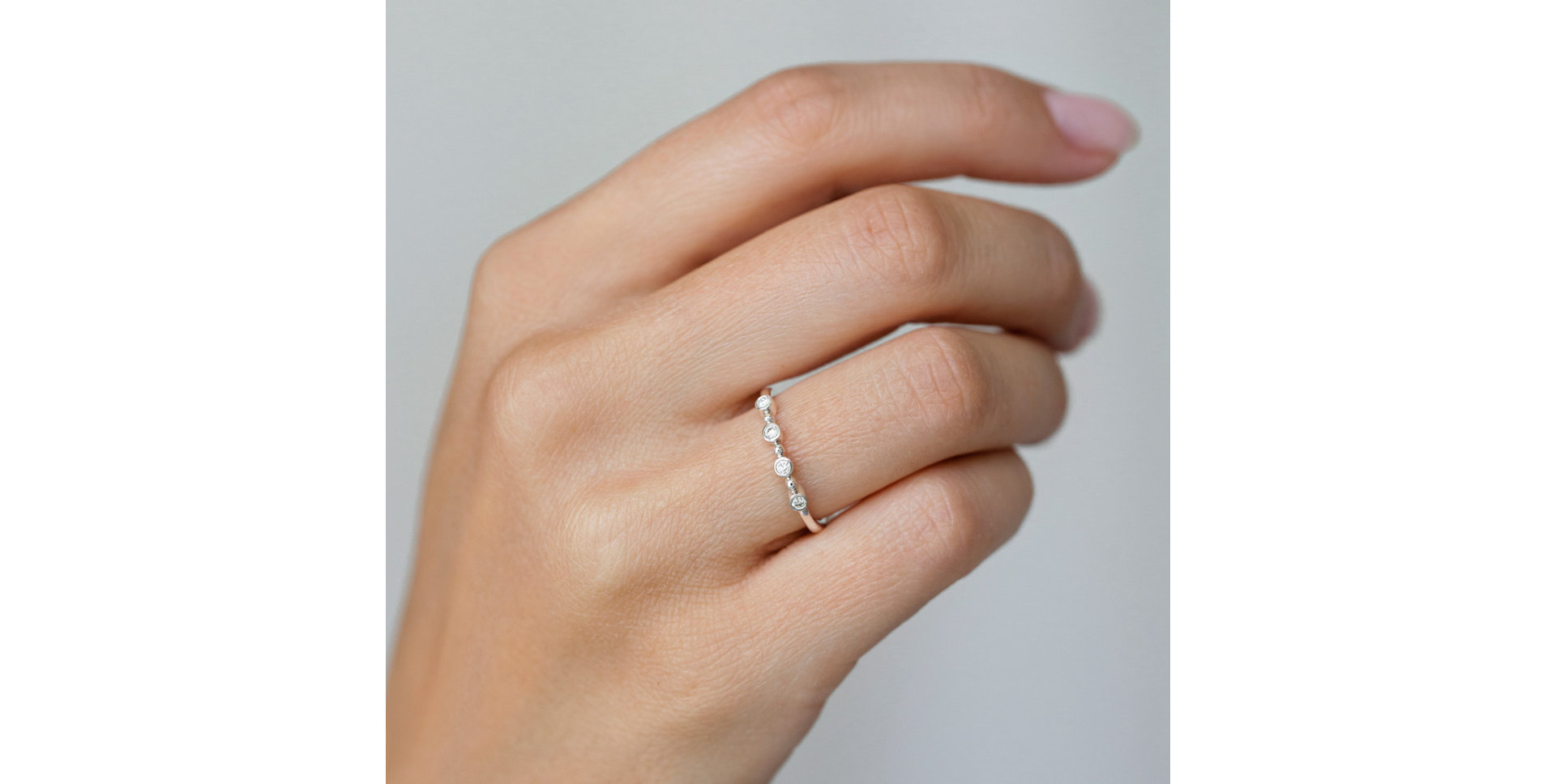 Diamond ring Simplicity