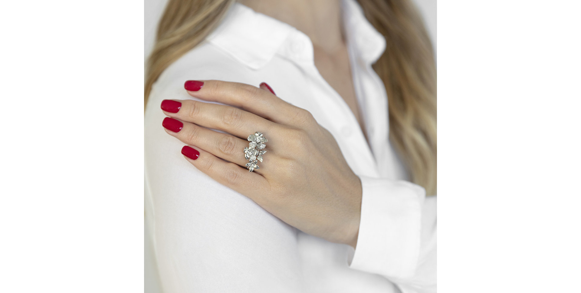 Diamond ring Dallie