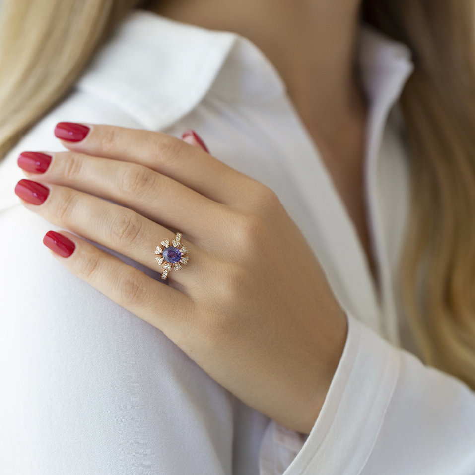 Diamond ring with Sapphire Goodnight Moon