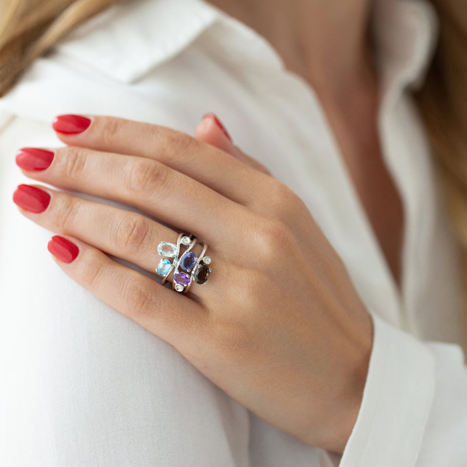 Diamond ring and gemstones Elrelith