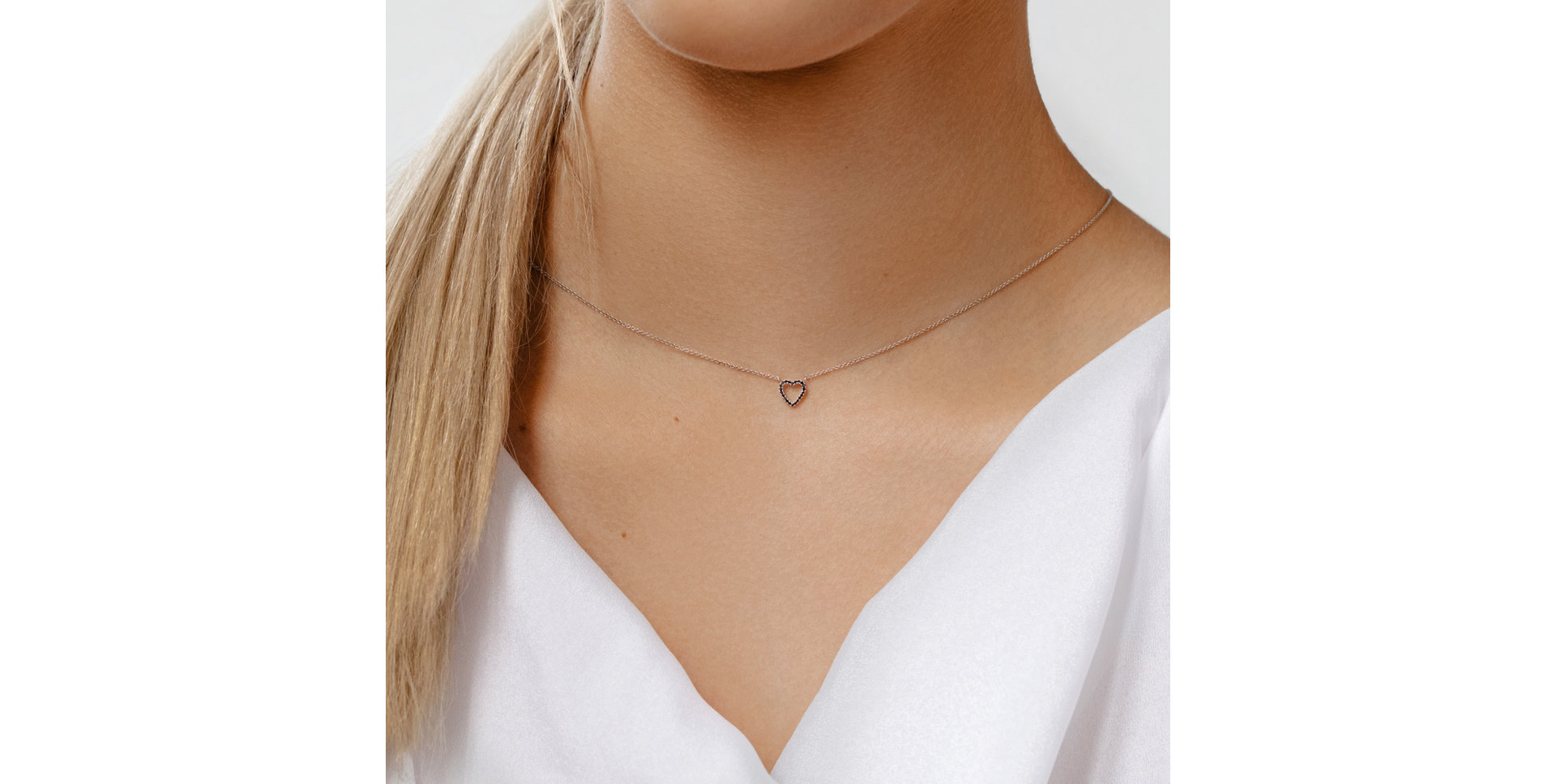 Necklace with black and white diamonds Tender Heart