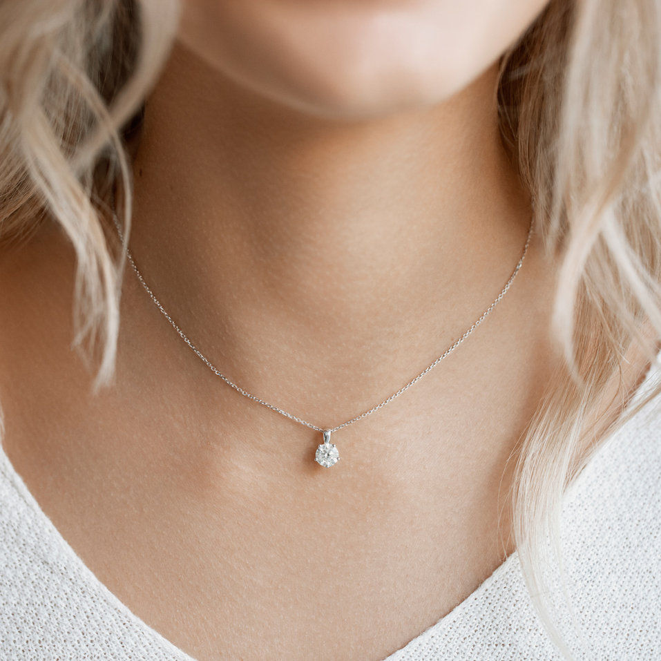 Diamond pendant Eternal Shine