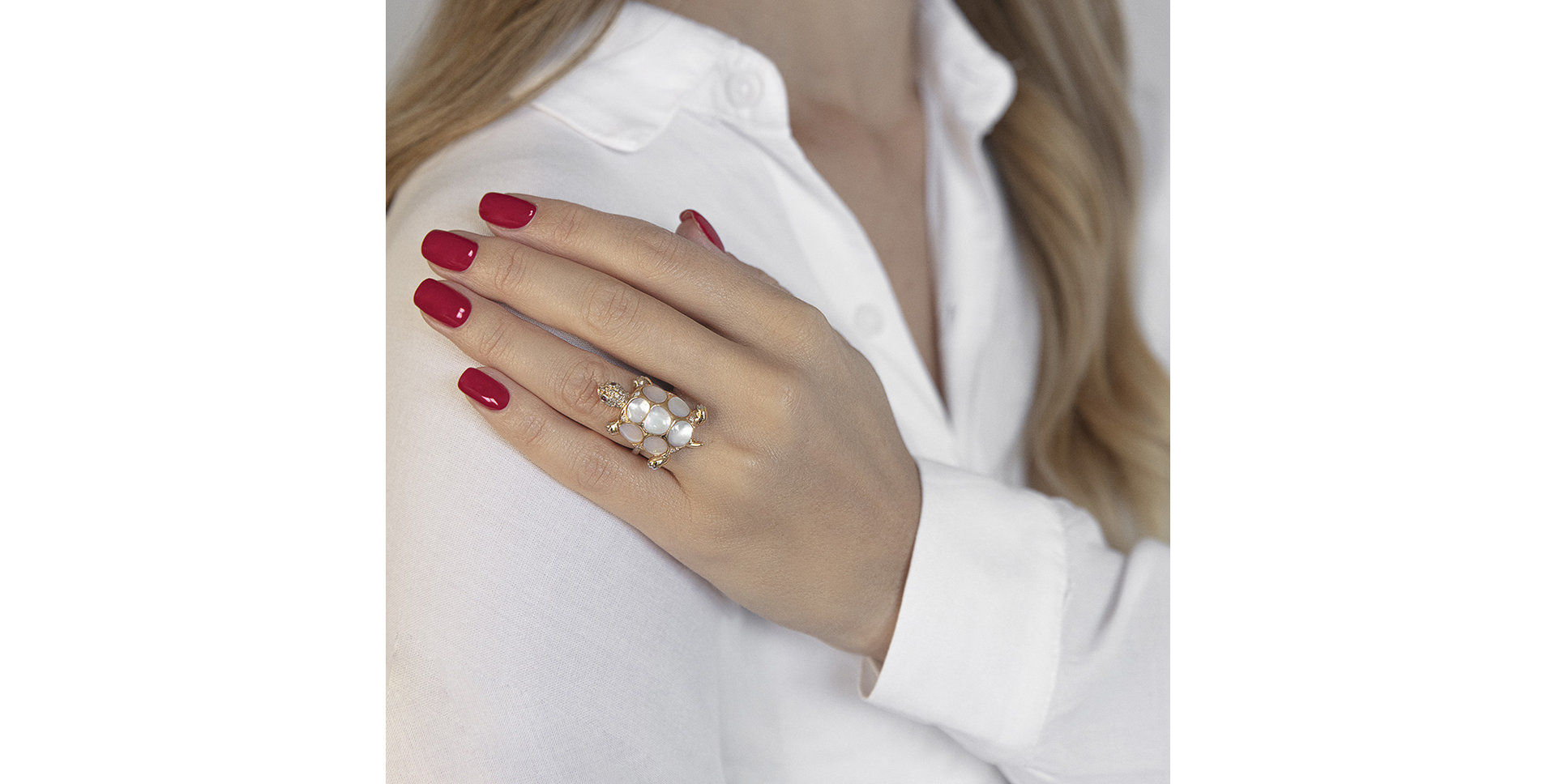 Ring with brown and white diamonds, Ruby and Mother of Pearl Turtle Love
