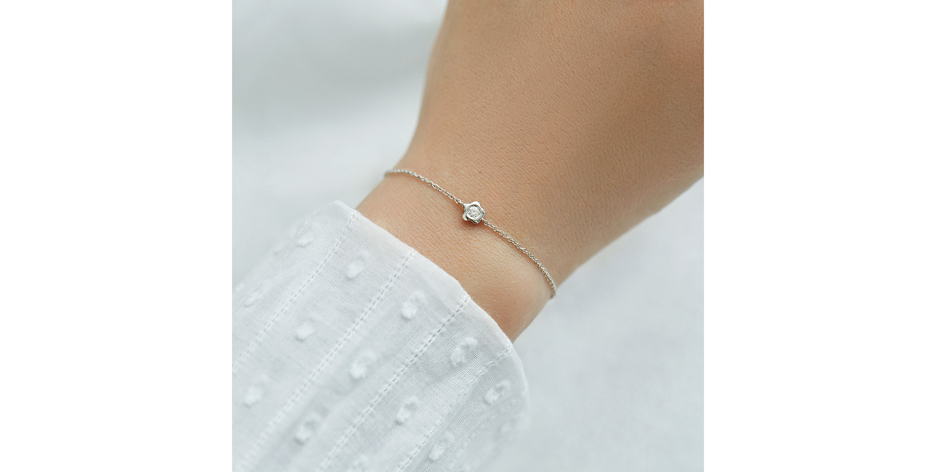 Diamond bracelet Blossom of Happines
