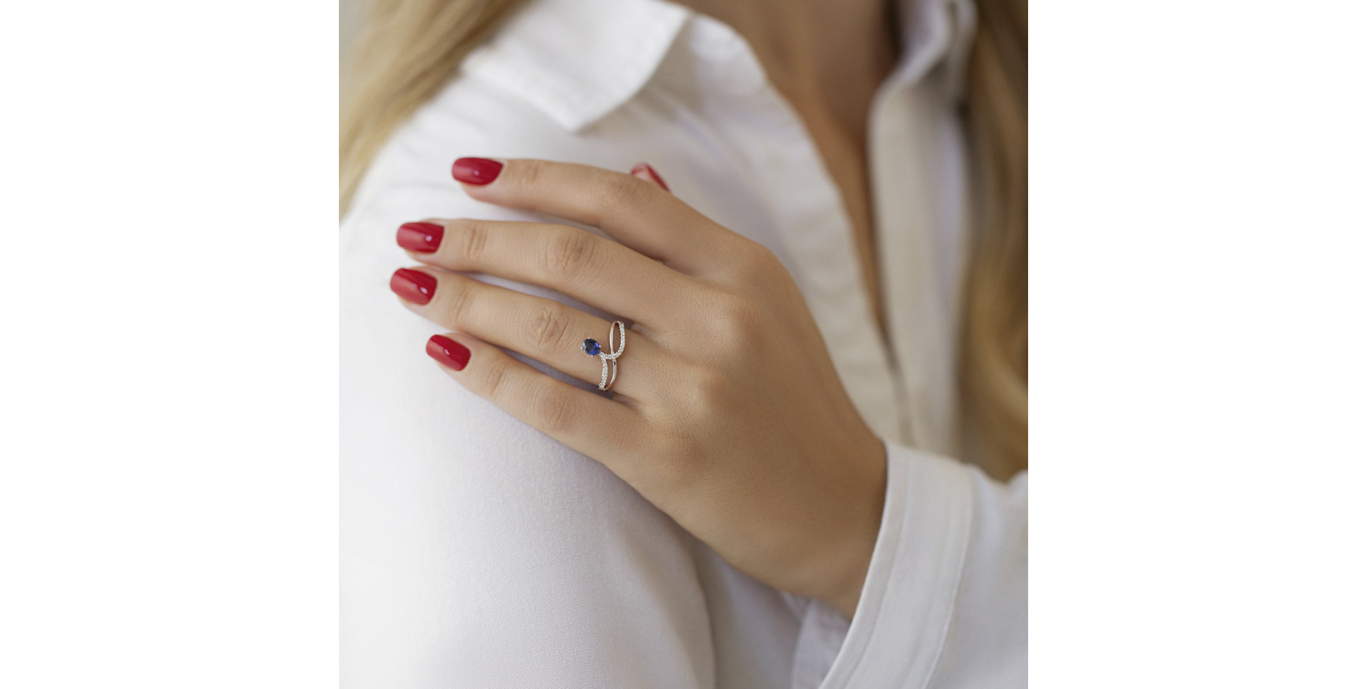 Diamond ring with Sapphire Emiliano