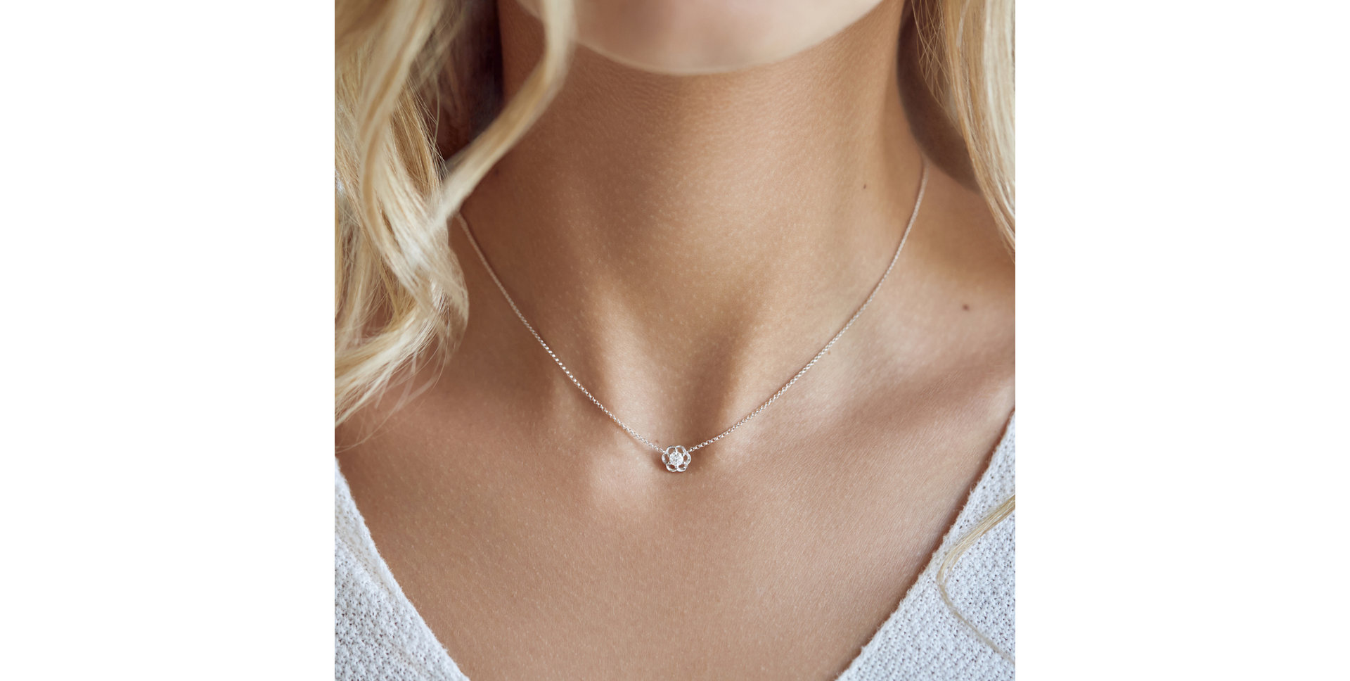 Diamond necklace Flower Spirit