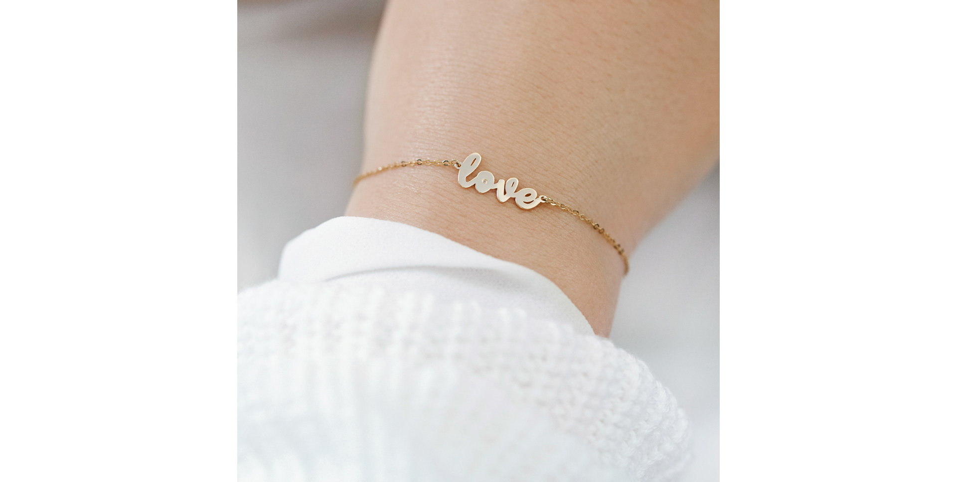 Diamond bracelet Love