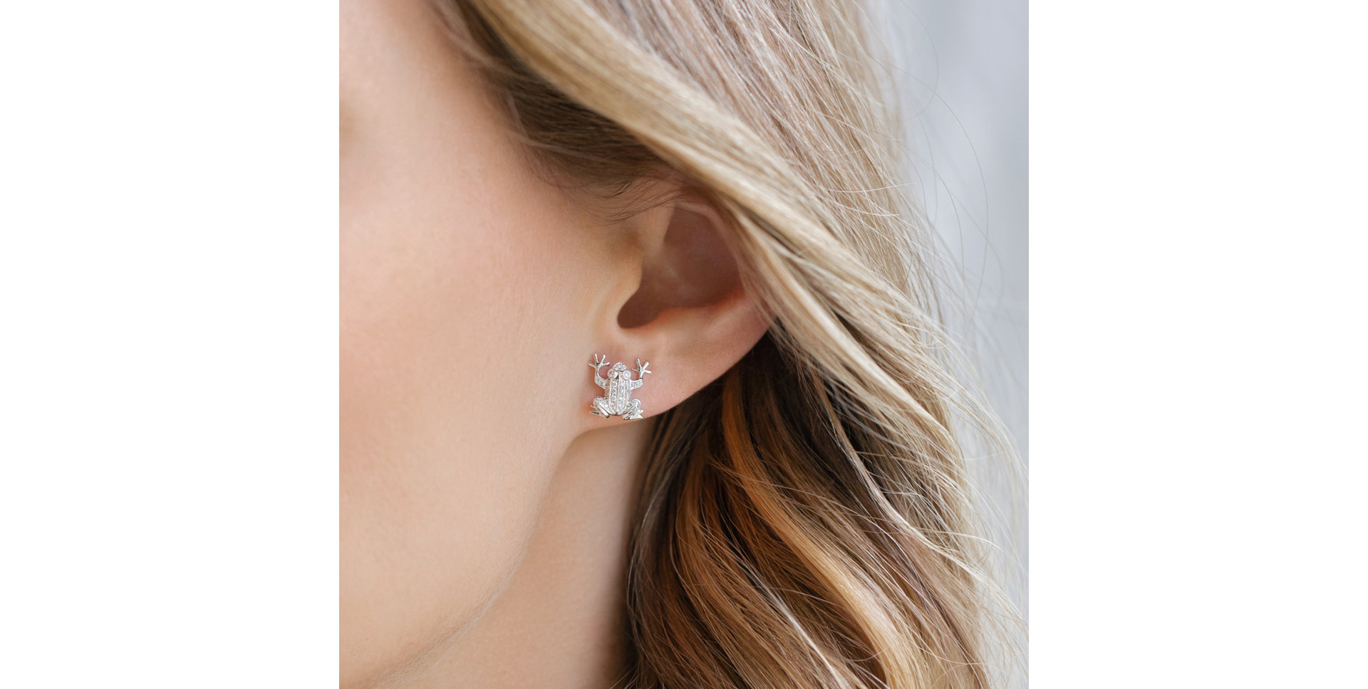 Diamond earrings Frog Prince