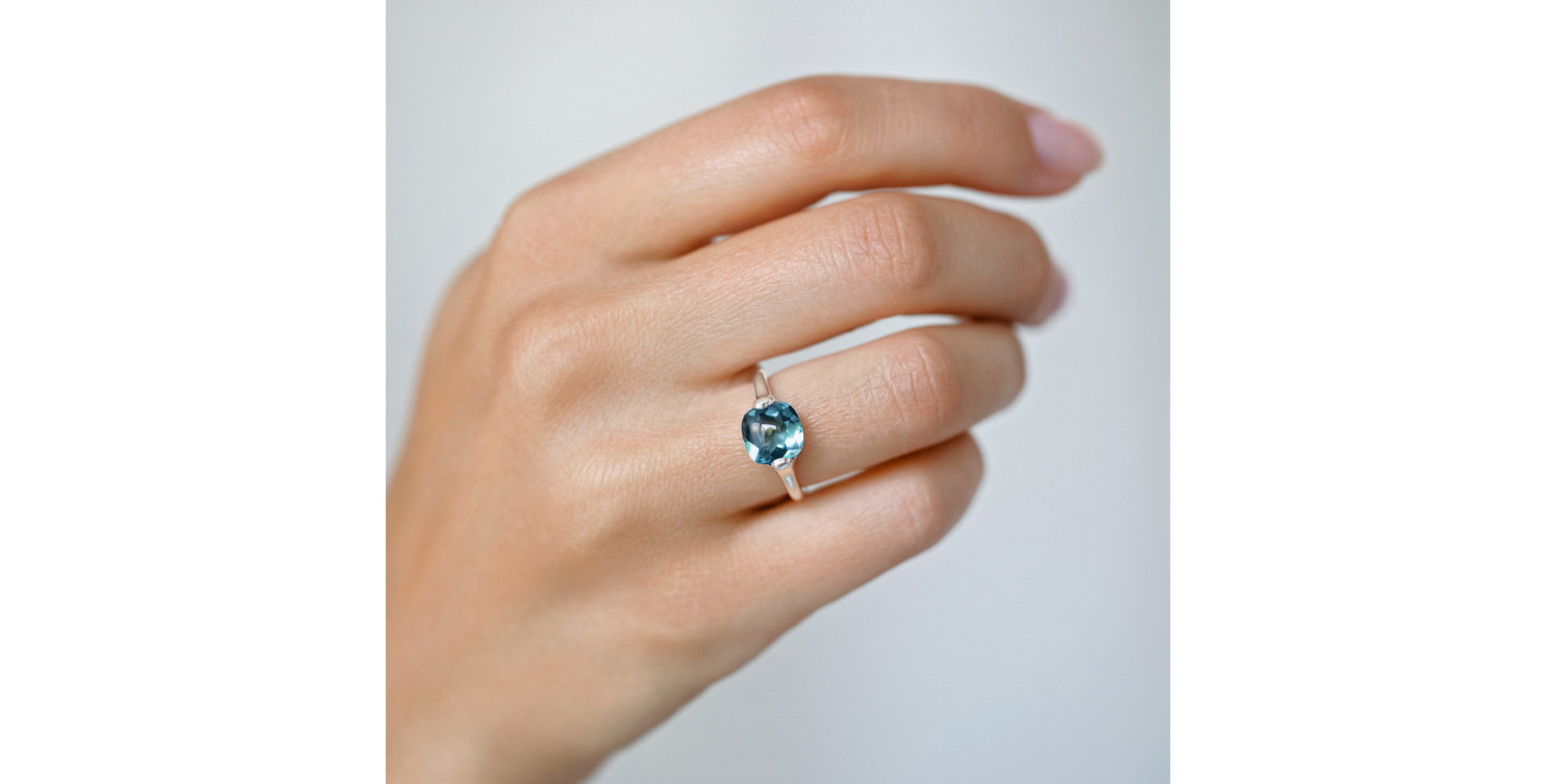 Ring with Smoky Quartz Bonbon