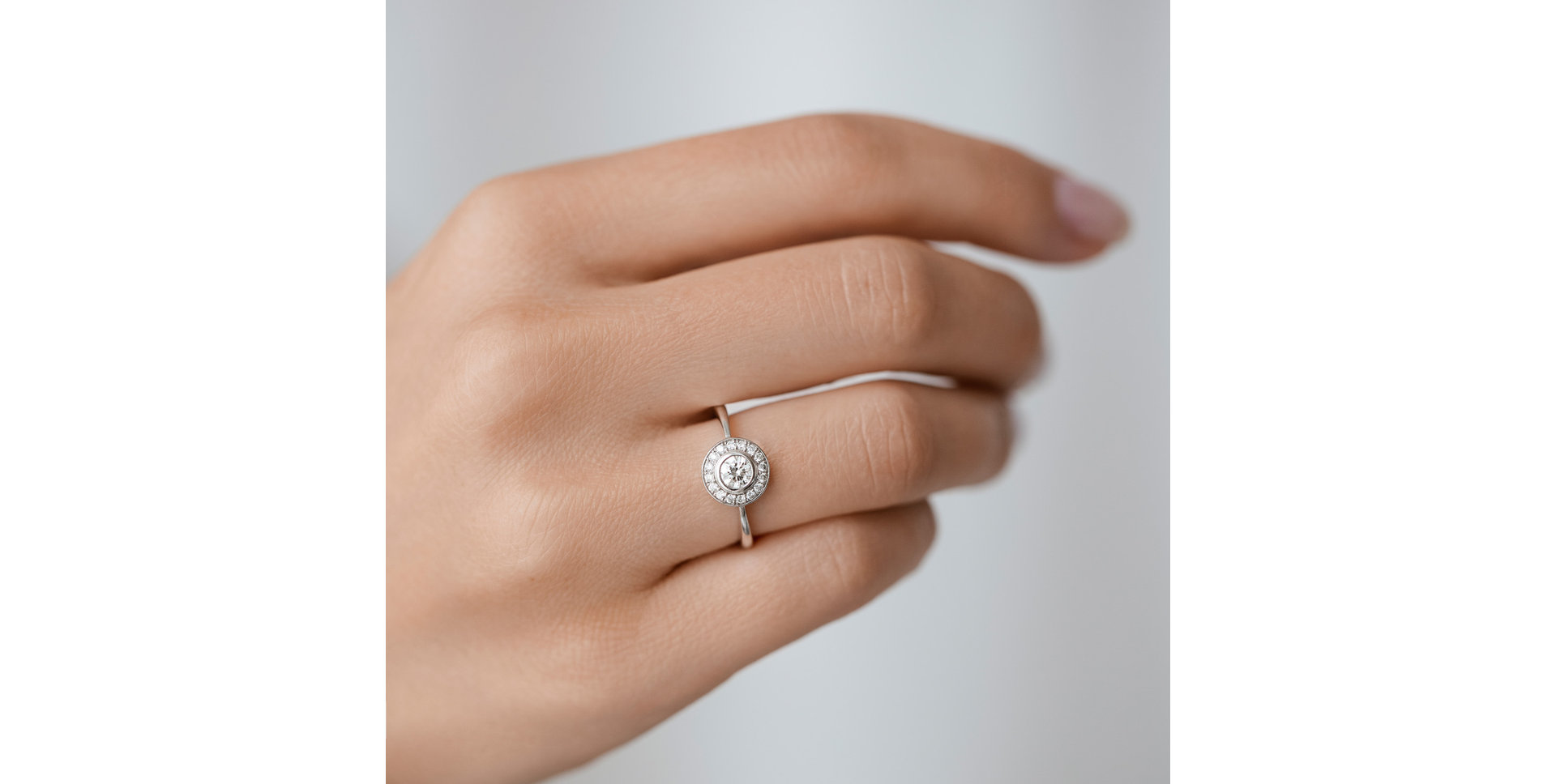 Diamond ring Sun Highness