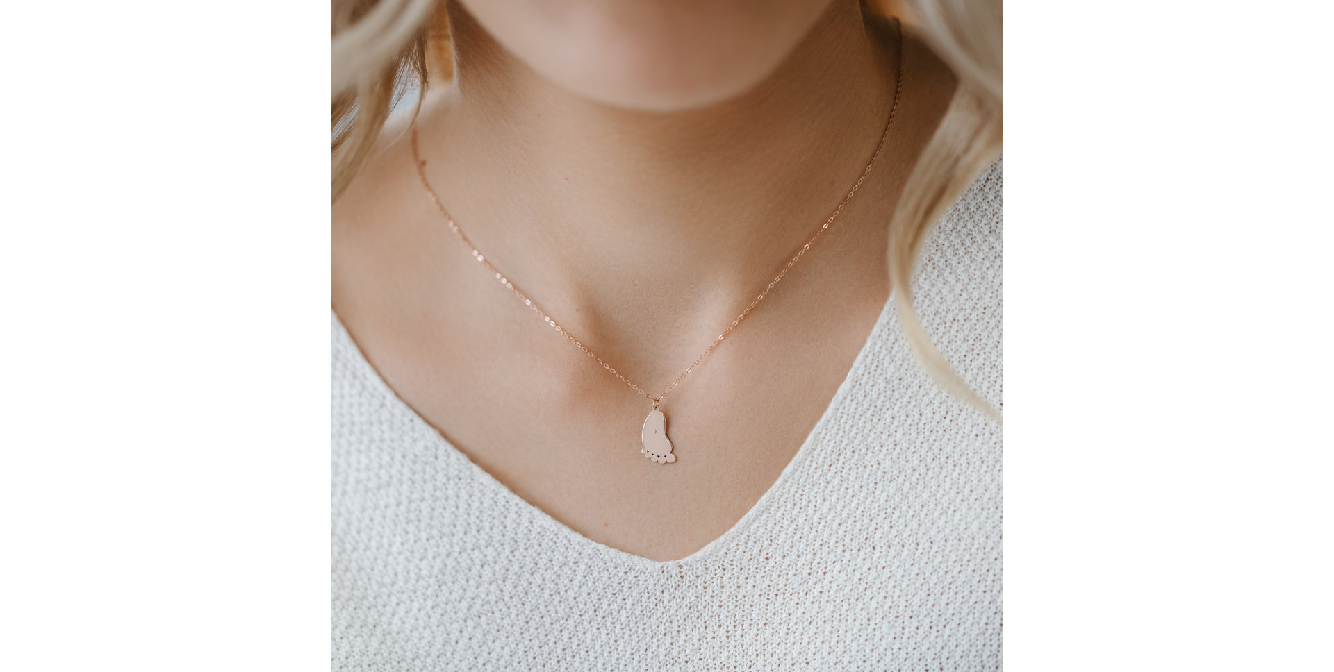 Diamond necklace Baby Foot