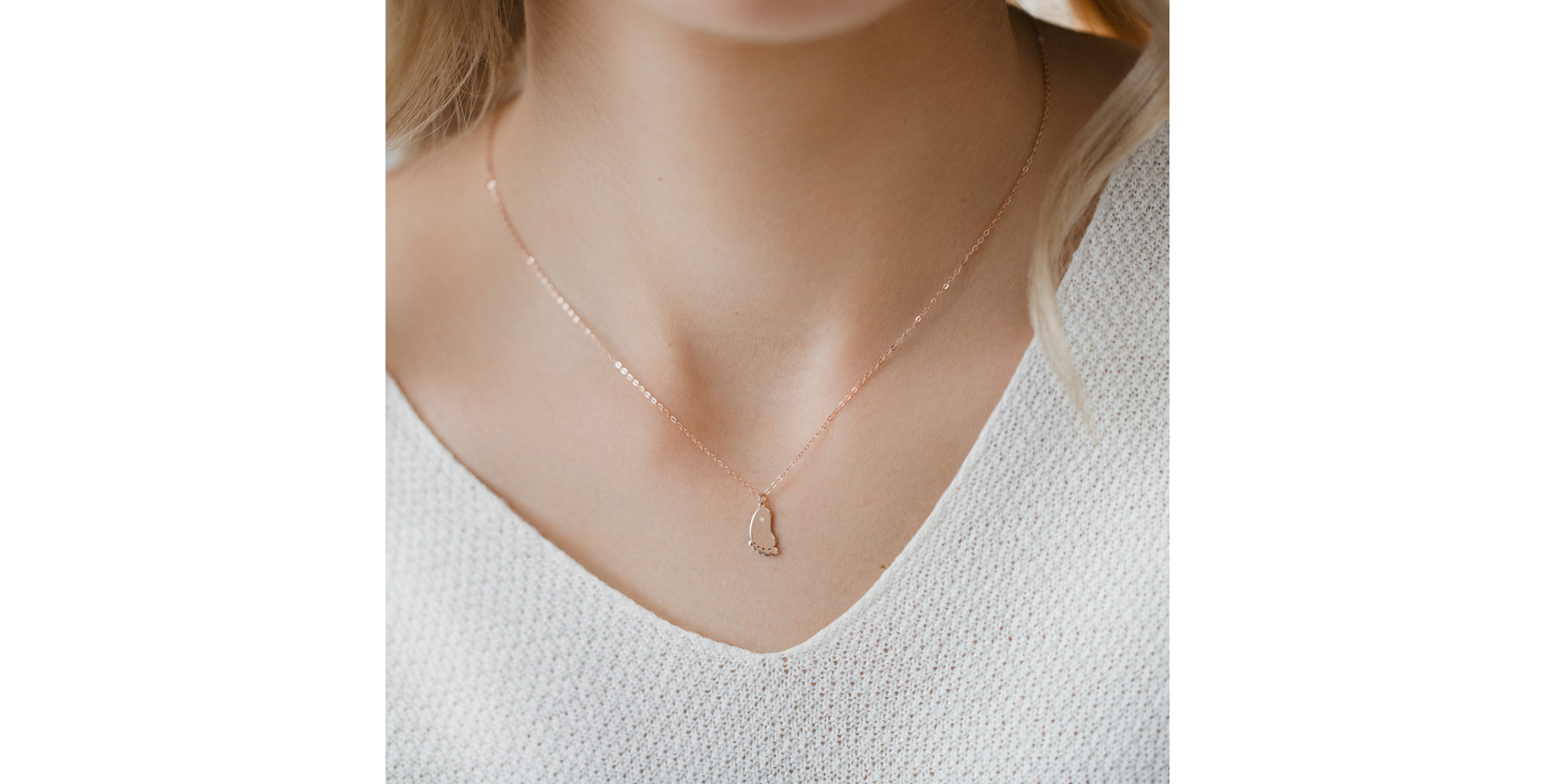 Diamond necklace Baby Foot