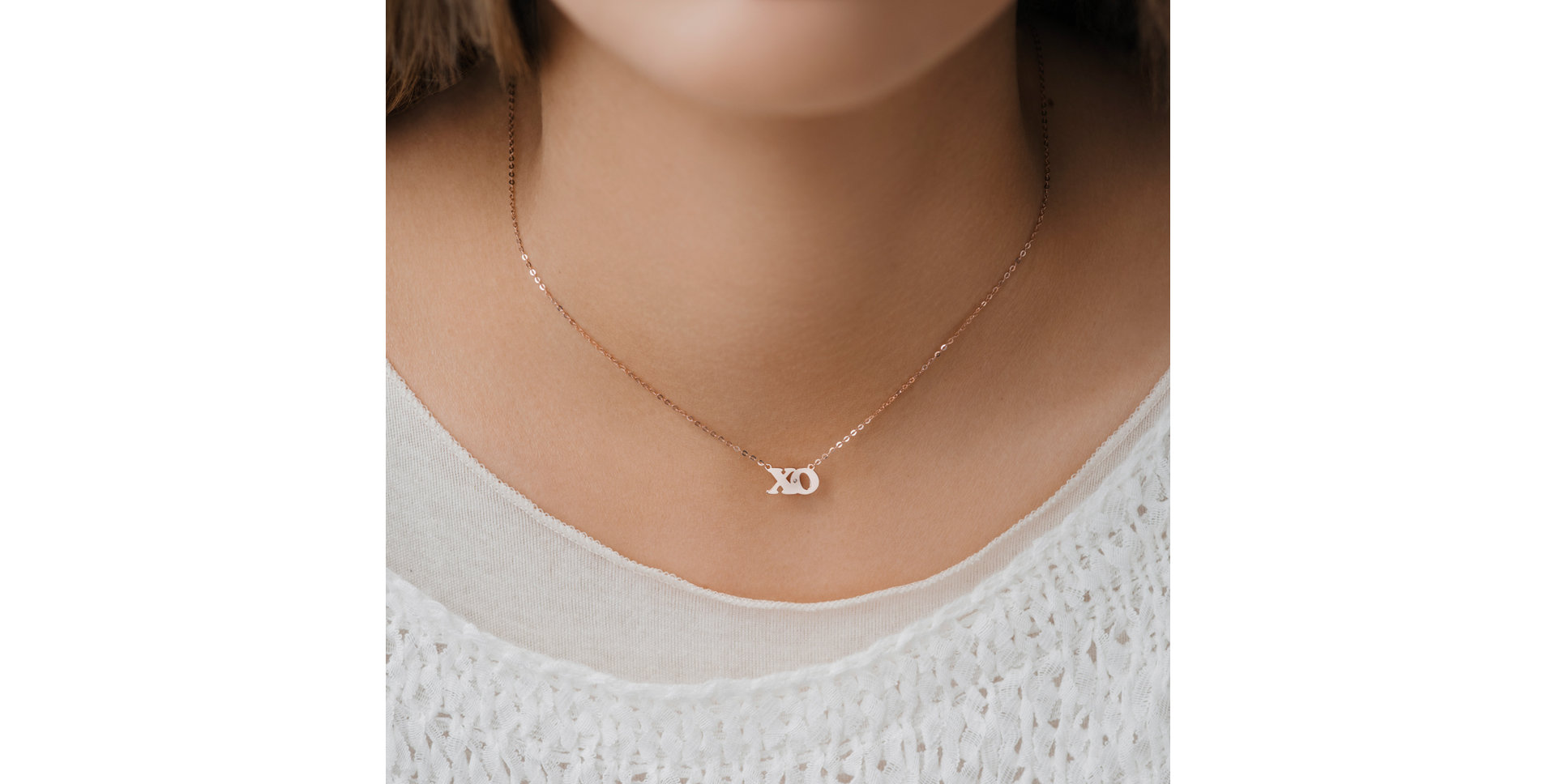Diamond necklace XO