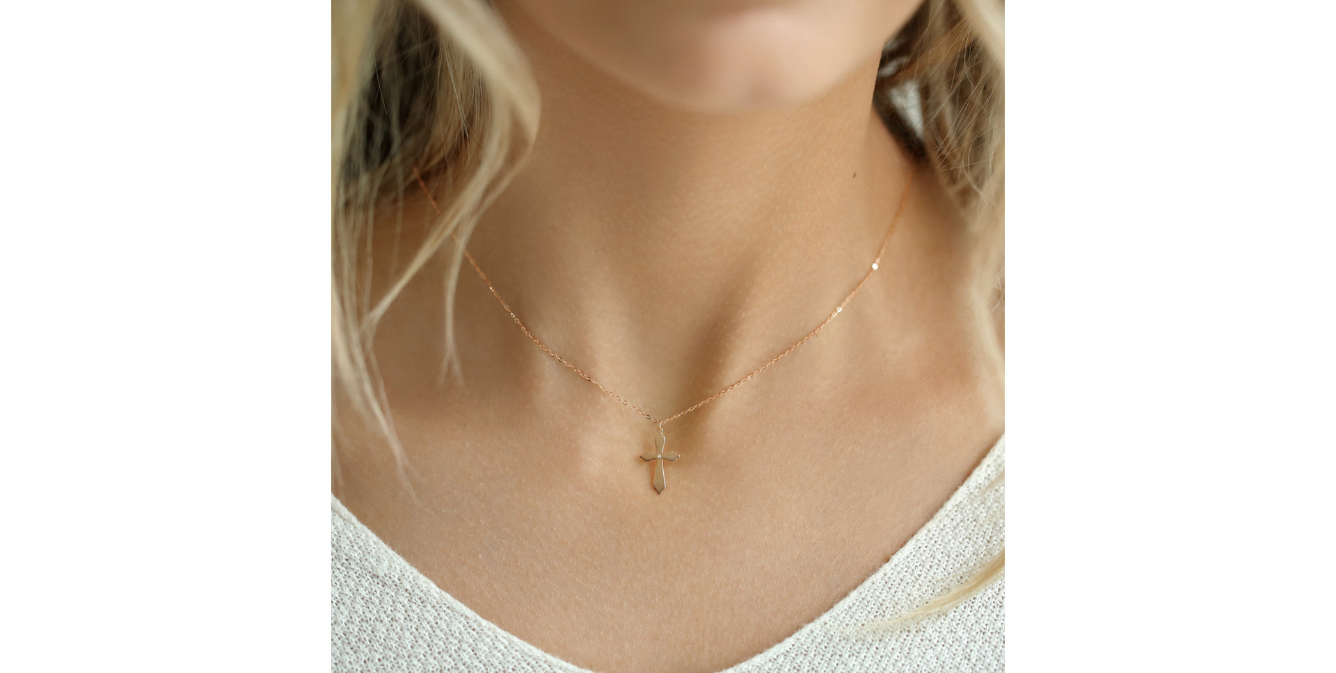 Diamond necklace Faith