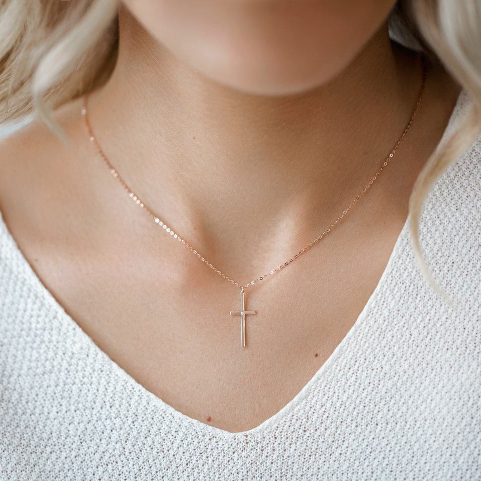 Diamond necklace Cross