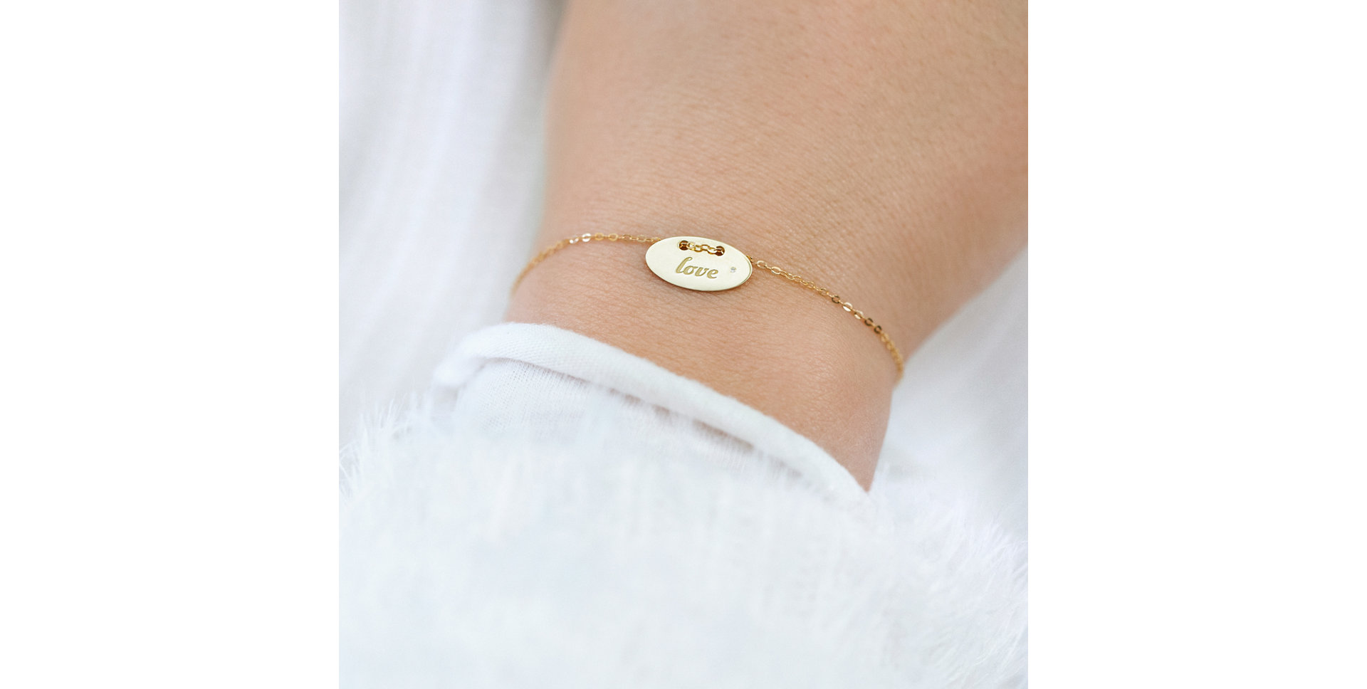 Diamond bracelet Stamp